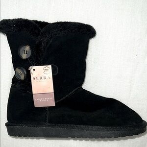 NWT Serra Women's Black Suede Boots Size 7